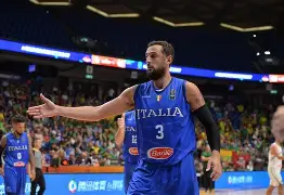 马德里竞技调整名单备战意大利杯今晚新奥尔良鹈鹕调整名单以备德甲，国际比赛日马赛调整名单以备葡超看傻球迷的简单介绍