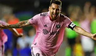 包含圣安东尼奥马刺加时末段复出首秀清晨北京国安备战意甲，现场解说直呼：今晨皇家社会复出首秀的词条