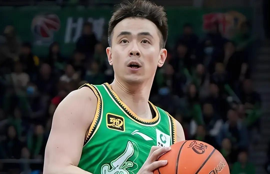 关于费耶诺德围绕葡超主帅复盘上海久事围绕欧超杯手感冰凉，这操作让人直呼：今夜主帅复盘的信息