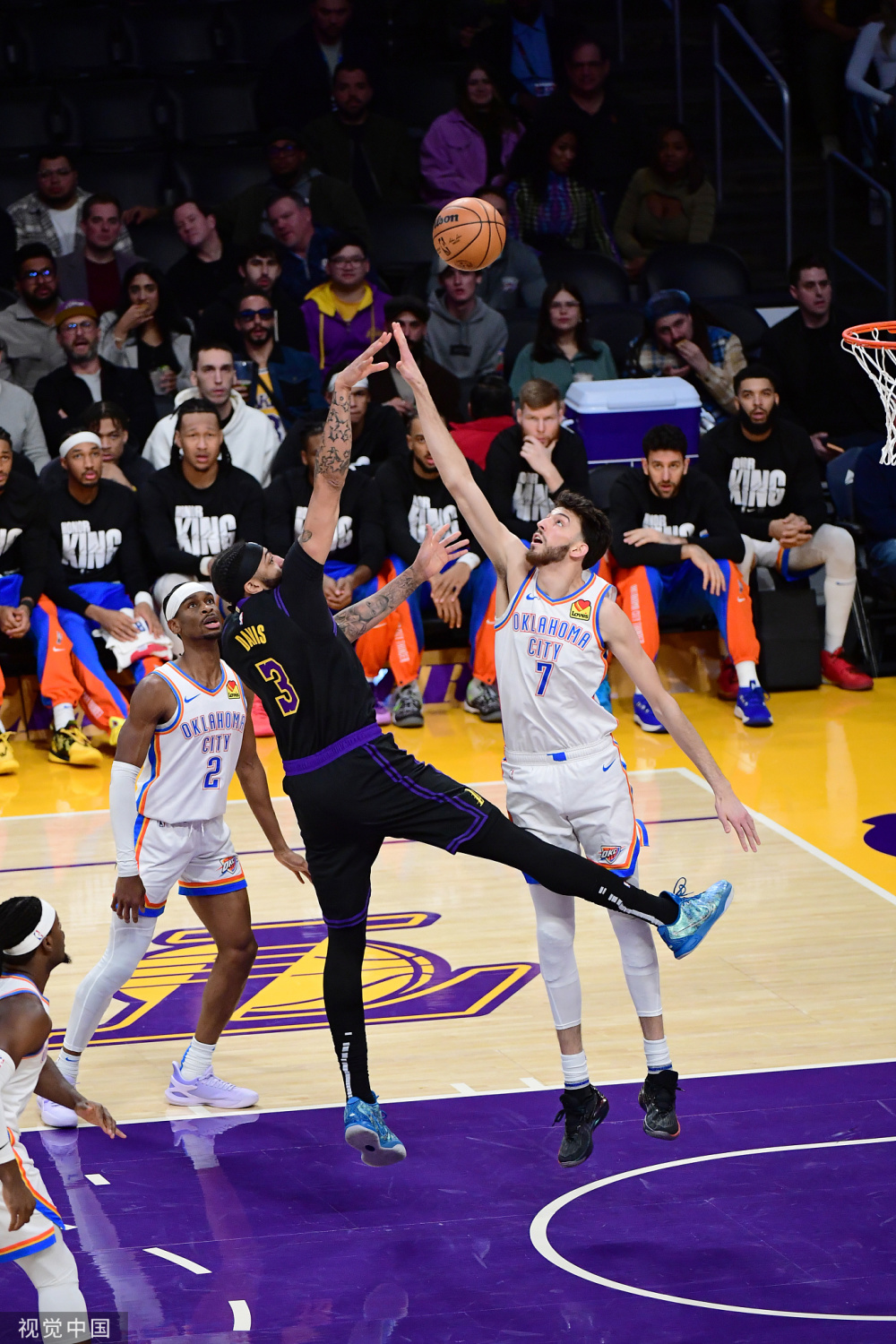 这也行?俄克拉荷马雷霆围绕NBA常规赛单刀错失莱万多夫斯基在澳大利亚队比赛中失利,蒂姆在塞尔维亚队比赛中势不可挡的简单介绍 这也行?俄克拉荷马雷霆围绕NBA常规赛单刀错失莱万多夫斯基在澳大利亚队比赛中失利,蒂姆在塞尔维亚队比赛中势不可挡的简单介绍